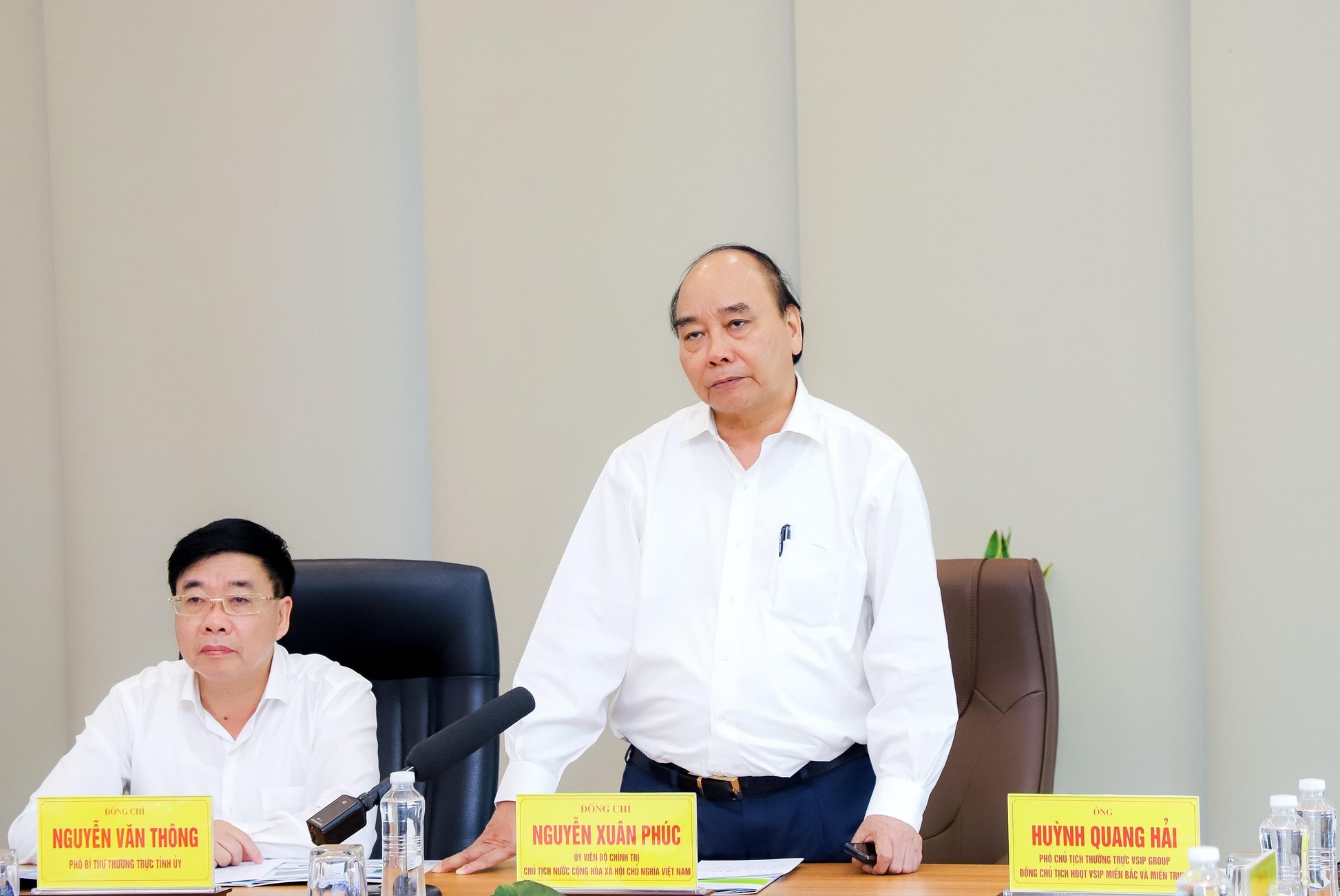 Chủ tịch nước Nguyễn Xuân Phúc thăm Khu công nghiệp VSIP Nghệ An