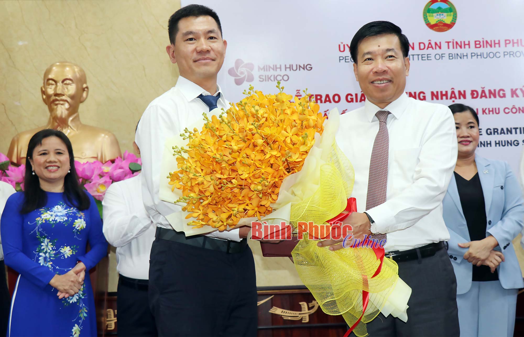 Binh Phuoc trao chung nhan dang ky dau tu du an 500 trieu USD 9