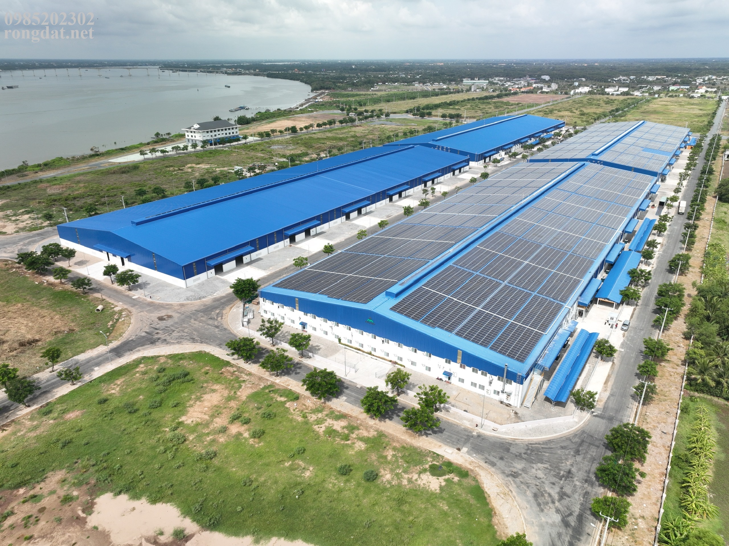 Bán nhà xưởng tổng diện tích 28600m2 tại  Khu Công Nghiệp Cầu Cảng Phước Đông, Long An