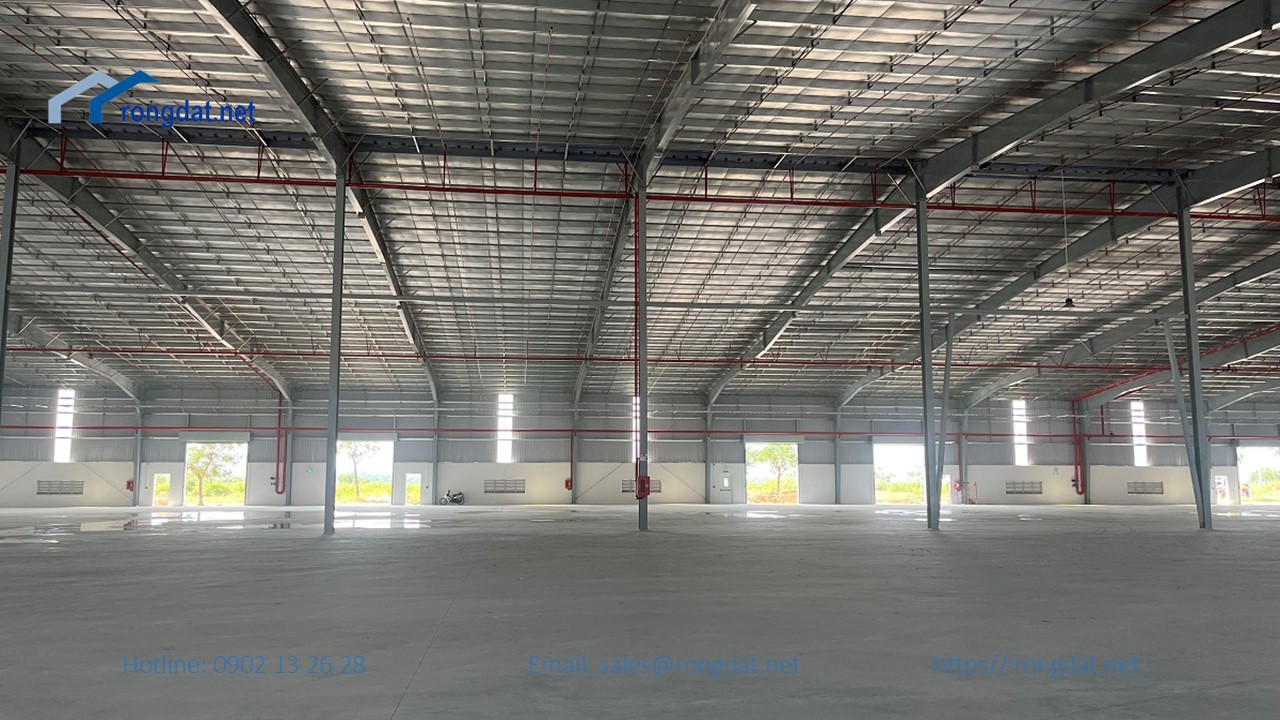 Cho Thuê 5.600 m² Nhà Xưởng Tại KCN Cầu Cảng Phước Đông, Long An